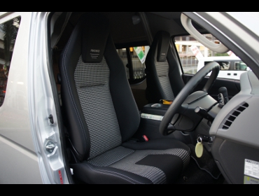RECARO�i���J���V�[�g�j�@TOYOTA�@�n�C�G�[�X�@200�n��RECARO�i���J���j�@LX-F IM 110�@BK�@�~2�r�@����