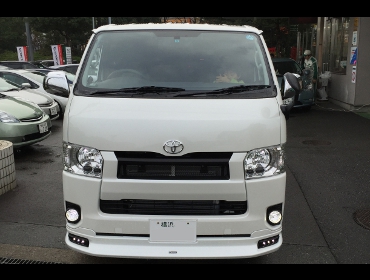 TOYOTA�@�n�C�G�[�X�@200�n��RECARO�i���J���j�V�[�g����