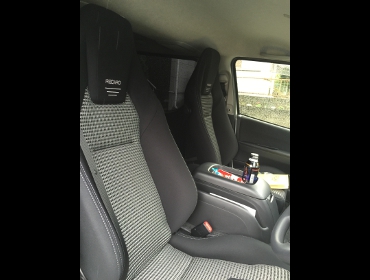 RECARO�i���J���V�[�g�j�@TOYOTA�@�n�C�G�[�X�@200�n��RECARO�i���J���j�@LX-F IM 110�@BK�@�~2�r�@����