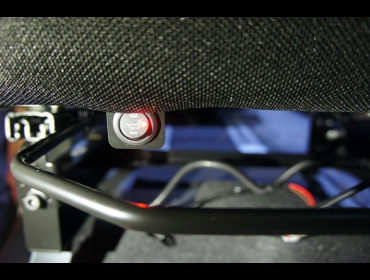 RECARO�i���J���V�[�g�j�@TOYOTA�@�m�A�@ZRR70W�Ƀ��J���@SR-7 LassicH�i�V�[�g�q�[�^�[�t���j�@BK/RED�@����