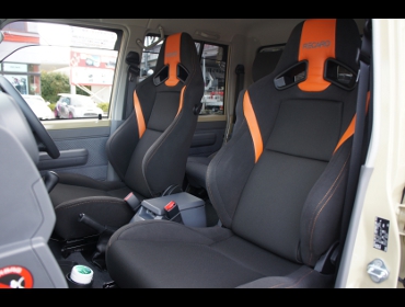 RECARO�i���J���V�[�g�j�@TOYOTA�@�����h�N���[�U�[70��RECARO�i���J���j�@SR-7F Lassic �I�����W�@�~2�r�@����