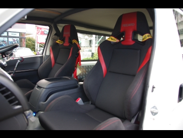 RECARO�i���J���V�[�g�j�@TOYOTA�@�n�C�G�[�X�@200�n��RECARO�i���J���j�@SR-7 Lassic RED/RED�@�~2�r�@����