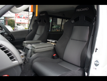 RECARO�i���J���V�[�g�j�@TOYOTA�@���W�A�X�G�[�X�@200�n��RECARO�i���J���j�@SR-7F SK100 BK/SIL�@�~2�r�@����