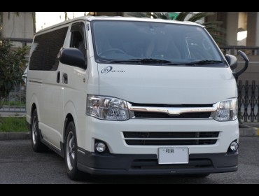 TOYOTA�@�n�C�G�[�X�@200�n�@3�^��RECARO�i���J���j�V�[�g����