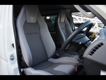 RECARO�i���J���V�[�g�j�@TOYOTA�@�n�C�G�[�X�@200�n�@3�^��RECARO�i���J���j�@LX-F IM 110�@�O���C�@�~2�r�@����