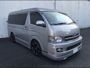 TOYOTA�@�n�C�G�[�X�@���C�hSG-L�@2�^�@TRH211K��RECARO�i���J���j�V�[�g����