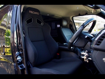 RECARO�i���J���V�[�g�j�@TOYOTA�@�n�C�G�[�X�@TRH200��RECARO�i���J���j�@SR-7F SK100 BK�@����