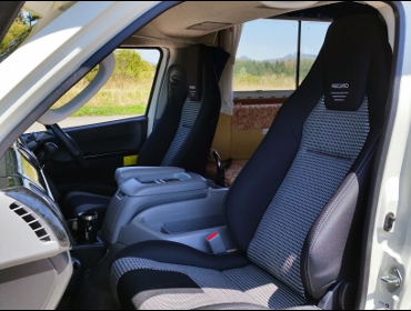 RECARO�i���J���V�[�g�j�@TOYOTA�@200�n�n�C�G�[�X�@�L�����s���O�J�[�@TRH219W����RECARO�i���J���j�@LX-F IM 110 BK�@�~2�r�@����
