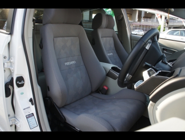 RECARO�i���J���V�[�g�j�@TOYOTA�@�v���E�X30�n��RECARO�i���J���j�@�G���S���hD�@�O���C�@�~2�r�@����