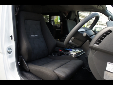 RECARO�i���J���V�[�g�j�@TOYOTA�@�n�C�G�[�X4�^�@200�n��RECARO�i���J���j�@�G���S���hMV�@BK�@����