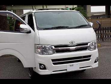 TOYOTA�@�n�C�G�[�X�@200�n��RECARO�i���J���j�V�[�g����