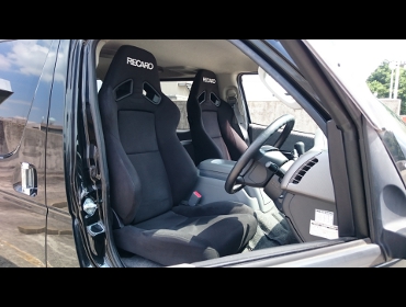 RECARO�i���J���V�[�g�j�@TOYOTA�@�n�C�G�[�X�@200�n�@2�^�@�W���{�f�BS-GL�Ƀ��J���@SR-7F KK100�@BK�@�~2�r�@����