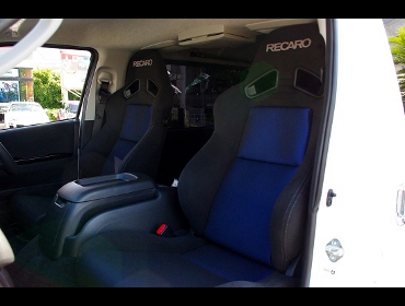 RECARO�i���J���V�[�g�j�@TOYOTA�@�n�C�G�[�X�@200�n�Ƀ��J���@SR-7F SK100�@BK/�u���[�@�~2�r�@����