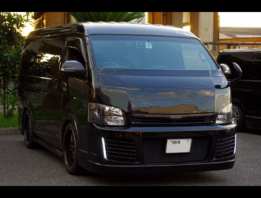 TOYOTA�@�n�C�G�[�X200�n��RECARO�i���J���j�V�[�g����