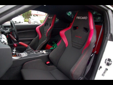 RECARO�i���J���V�[�g�j�@TOYOTA�@86�@ZN6�Ƀ��J���@����@RS-G �X�[�p�[�V���^���NNU�@���@����@SR-6 �X�[�p�[�V���^���NNU�@����