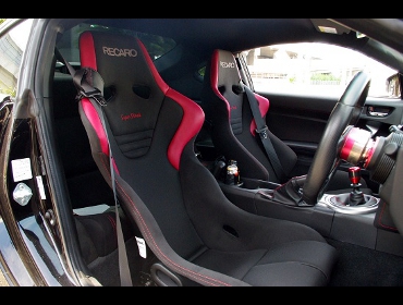 RECARO�i���J���V�[�g�j�@TOYOTA�@86�@ZN6�Ƀ��J���@����@RS-G �X�[�p�[�V���^���NNU�@���@����@SR-6 �X�[�p�[�V���^���NNU�@����