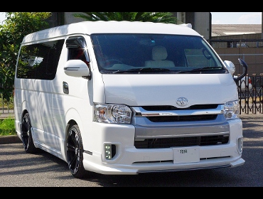 TOYOTA�@�n�C�G�[�X�@200�n�@4�^��RECARO�i���J���j�V�[�g����