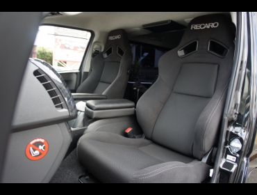 RECARO�i���J���V�[�g�j�@TOYOTA�@�n�C�G�[�X�@KDH201V�Ƀ��J���@SR-7F�@SK100�@BK/BK�@�~2�r�@����