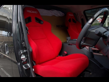 RECARO�i���J���V�[�g�j�@TOYOTA�@�n�C�G�[�X200�n�Ƀ��J���@SR-7F KK100�@RED�@�~2�r�@����