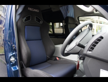 RECARO�i���J���V�[�g�j�@TOYOTA�@�n�C�G�[�X�@200�n�Ƀ��J���@SR-7F�@SK100�@BK/BL�@����