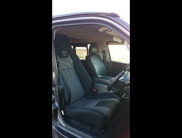 RECARO�i���J���V�[�g�j�@TOYOTA�@�n�C�G�[�X�o���@200�n�Ƀ��J���@LX-F IM 110 BK�@����