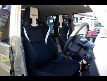 RECARO�i���J���V�[�g�j�@TOYOTA�@�����h�N���[�U�[76�Ƀ��J���@SR-7F LassicH�i�V�[�g�q�[�^�[�t���j���@�~2�r�@����