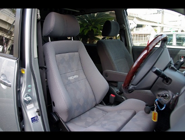 RECARO�i���J���V�[�g�j�@TOYOTA�@�m�A�@AZR60�Ƀ��J���@�G���S���hLD�@�O���C�@����