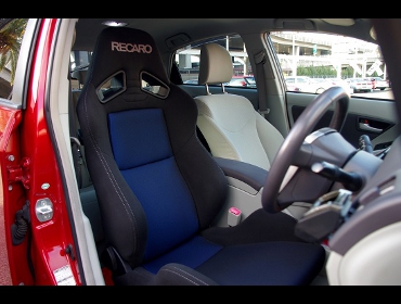 RECARO�i���J���V�[�g�j�@TOYOTA�@�v���E�X30�n�Ƀ��J���@SR-7�@SK100�@BK/BL�@����