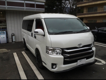 TOYOTA�@200�n�n�C�G�[�X�@4�^�X�[�p�[GL���C�h��RECARO�i���J���j�V�[�g����