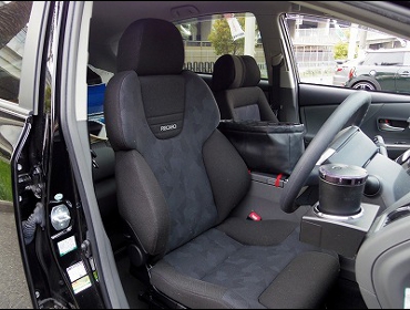 RECARO�i���J���V�[�g�j�@TOYOTA�@�v���E�X���Ƀ��J���@�X�^�C��DC�@BK�@���@�G���S���hD�@BK�@����