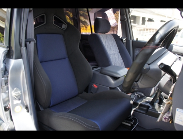 RECARO�i���J���V�[�g�j�@TOYOTA�@�����h�N���[�U�[�v���h95�Ƀ��J���@SR-7F SK100 BK/BL�@����