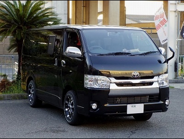 TOYOTA�@�n�C�G�[�X200�n��RECARO�i���J���j�V�[�g����