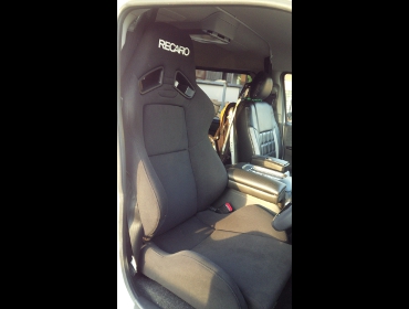RECARO�i���J���V�[�g�j�@TOYOTA�@�n�C�G�[�X���S��200�n�Ƀ��J���@SR-7 KK100�@BK�@����
