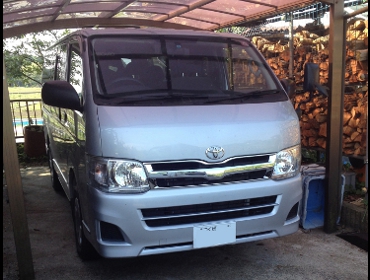 TOYOTA�@�n�C�G�[�X200�n�@3�^�i���[SGL��RECARO�i���J���j�V�[�g����