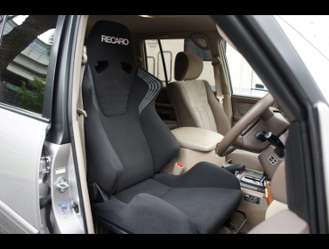 RECARO�i���J���V�[�g�j�@TOYOTA�@�����h�N���[�U�[100�Ƀ��J���@SR-6 KK100�@BK�@����
