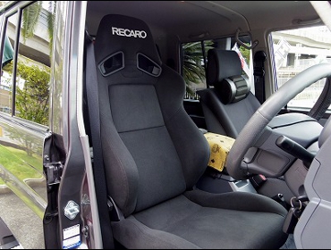 RECARO�i���J���V�[�g�j�@TOYOTA�@�����h�N���[�U�[70�Ƀ��J���@SR-7F�@KK100�@BK�@����