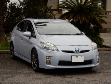TOYOTA�@�v���E�X�@ZVW30��RECARO�i���J���j�V�[�g����