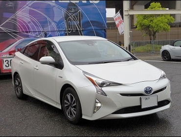 TOYOTA�@�v���E�X50��RECARO�i���J���j�V�[�g����