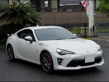 TOYOTA�@86�@ZN6��RECARO�i���J���j�V�[�g����