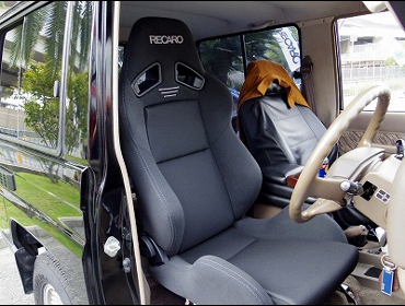 TOYOTA�@�����h�N���[�U�[�v���h�@KZJ71G�@�Ɂ@RECARO�i���J���j�@SR-7�@GK100�@BK/BK�@����