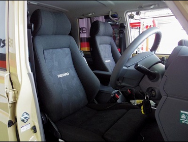 RECARO�i���J���V�[�g�j�@TOYOTA�@�����h�N���[�U�[70�@GRJ76K�@�Ɂ@���J���@�G���S���hMV�@�V�[�g�q�[�^�[�t���@BK�@�A�[�����X�g�t���@�~2�r�@����