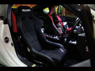 TOYOTA�@86�@����@ZN6�@�Ɂ@RECARO�i���J���j�V�[�g�@SP-G�VKK�@����