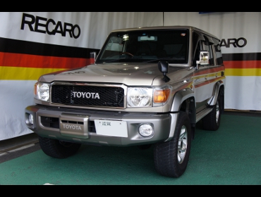 TOYOTA�@�����h�N���[�U�[�@GRJ76K�@�Ɂ@RECARO�i���J���j�V�[�g����