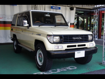 TOYOTA�@�����h�N���[�U�[�v���h�@�Ɂ@RECARO�i���J���j�V�[�g����