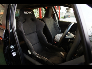 RECARO�i���J���V�[�g�j�@TOYOTA�@VITZ�@NCP131�@�Ɂ@RECARO�i���J���j�@SP-G�VKK�@����