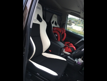 RECARO�i���J���V�[�g�j�@TOYOTA�@�����h�N���[�U�[�@�v���h�@J150�@�Ɂ@RECARO�i���J���j�@SR-7F�@Lassic�@���@�A�[�����X�g�^�C�v�@�~2�r�@����