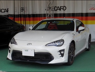 TOYOTA�@86�@ZN6�i2017�N�j�@�Ɂ@RECARO�i���J���j�@SR-6�@KK100S�@RED�@����