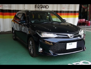 TOYOTA�@�J���[���t�B���_�[�@NRE-161G�i2017�N�j�@�Ɂ@RECARO�i���J���j�@���I���\�y�h�@����