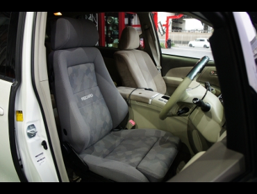 RECARO�i���J���V�[�g�j�@TOYOTA�@�G�X�e�B�}�@�n�C�u���b�h�@AHR20�i2008�N�j�@�Ɂ@RECARO�i���J���j�@�G���S���hMV�@�O���C�@�V�[�g�q�[�^�[�t���@����