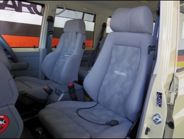 TOYOTA�@�����h�N���[�U�[70�@GRJ76�@�Ɂ@RECARO�i���J���j�@�I���\�y�hAN220HV�@�O���C�@���@�G���S���hMV�@�O���C�@�V�[�g�q�[�^�[�t���@����